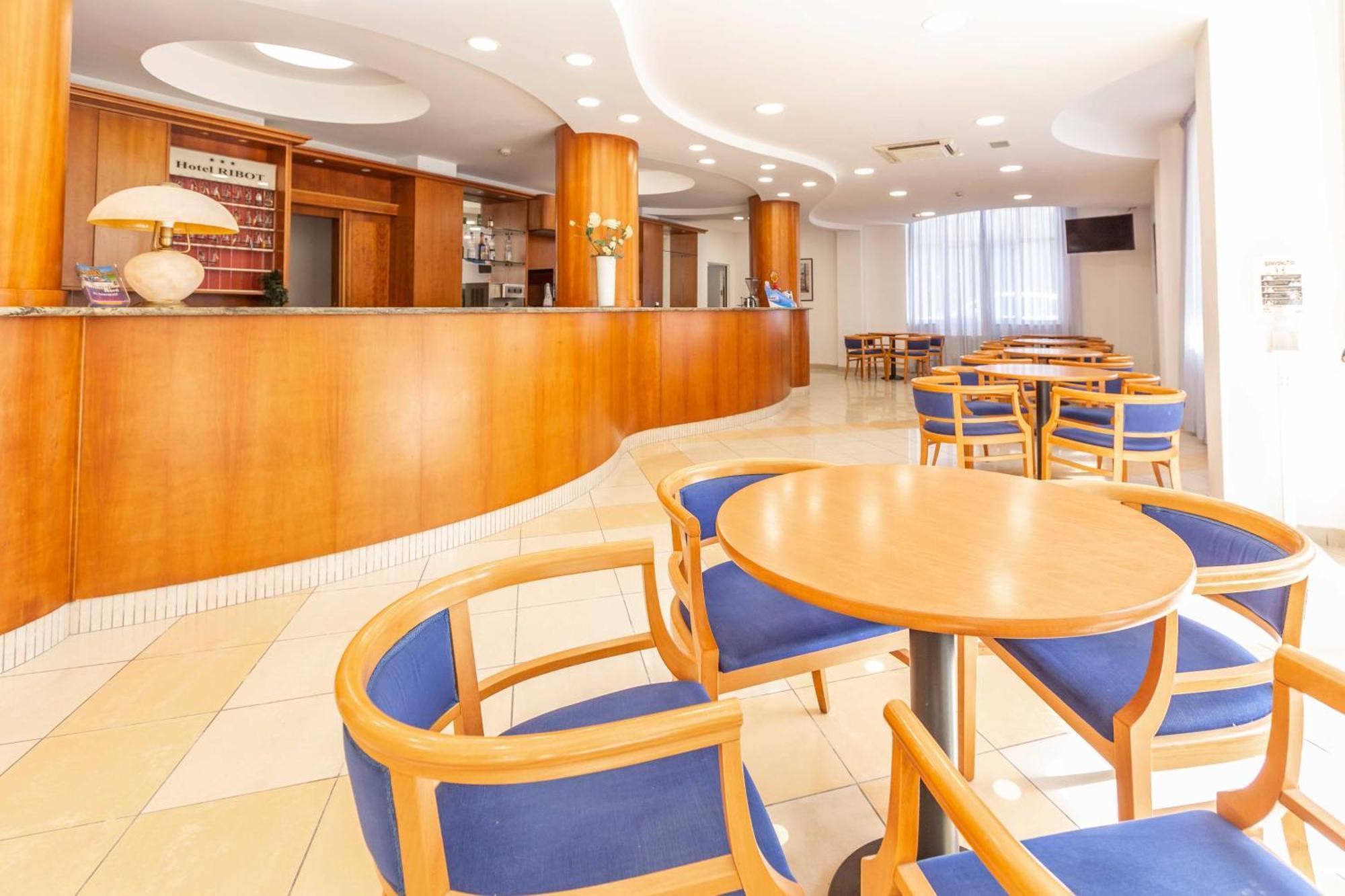 Hotel Ribot Rimini Extérieur photo