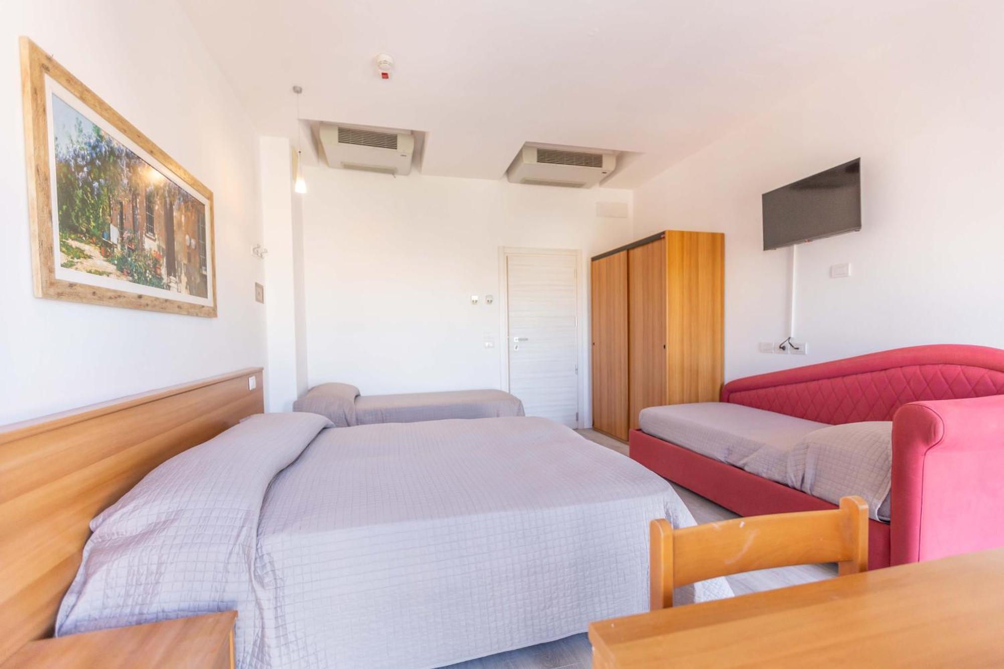 Hotel Ribot Rimini Extérieur photo
