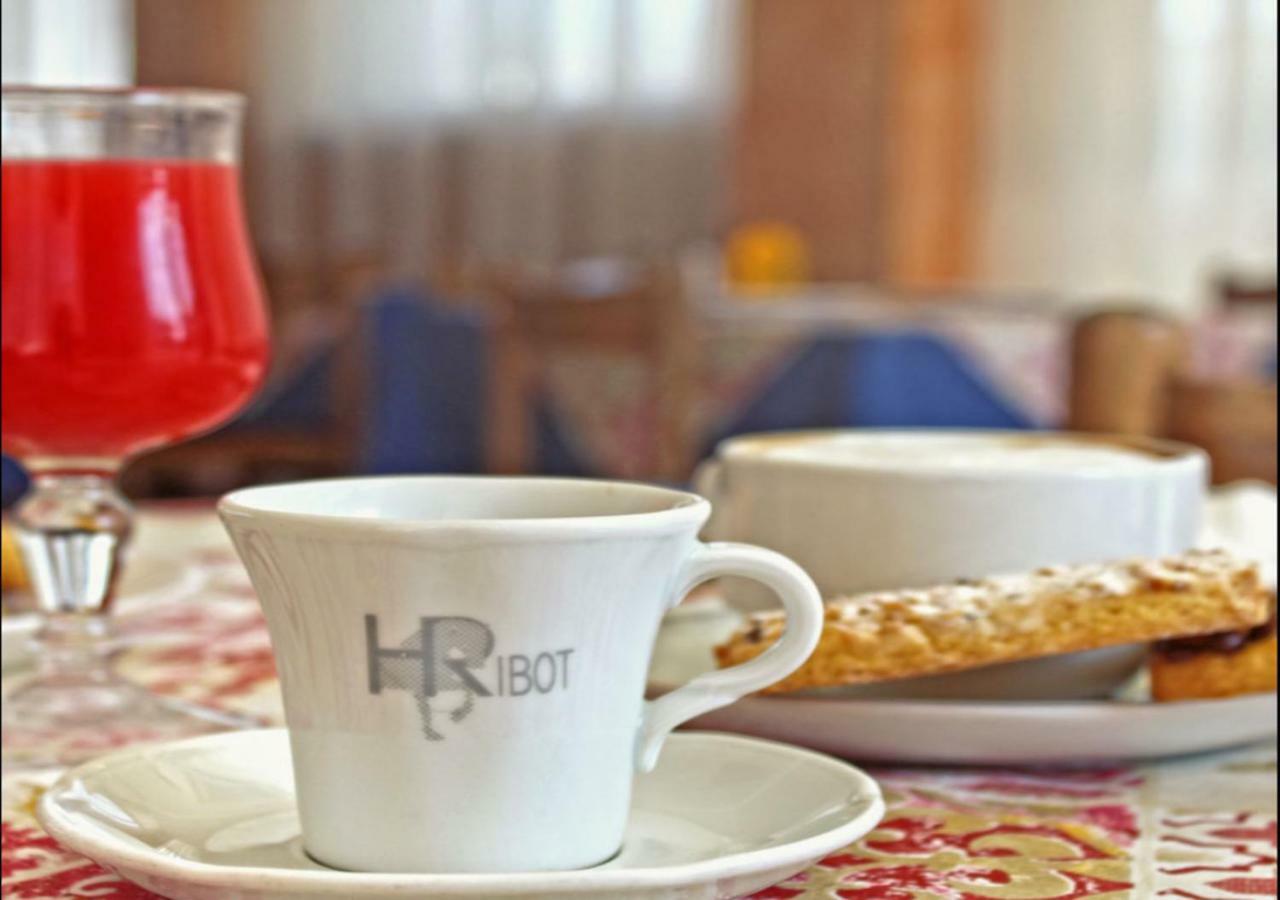 Hotel Ribot Rimini Extérieur photo